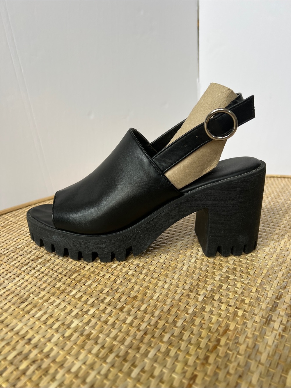 Retro 90s Y2K Steve Madden Sunnyside Sandal Lug Sole Platform SlingBack Black 10
